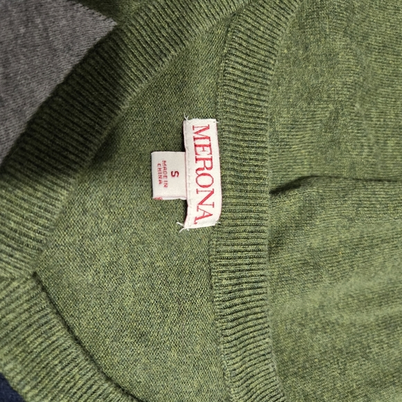 Green argyle sweater - Picture 2 of 4